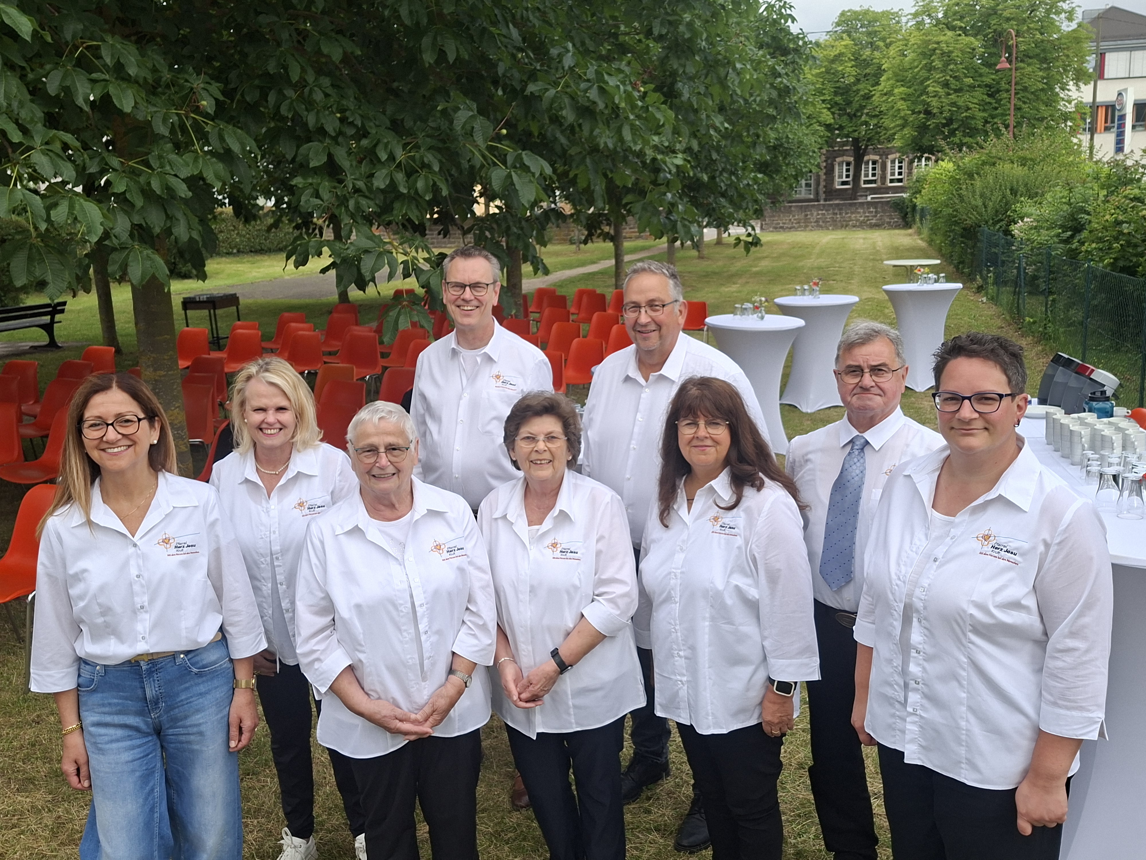 Open Air Messe im Kastanienpark